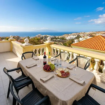 Apartment Americas 2 Bedroom Oceanview